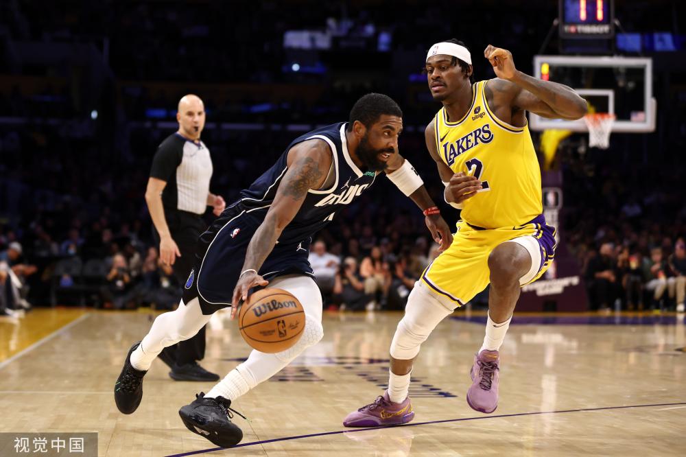 外援贡献了 外援贡献了