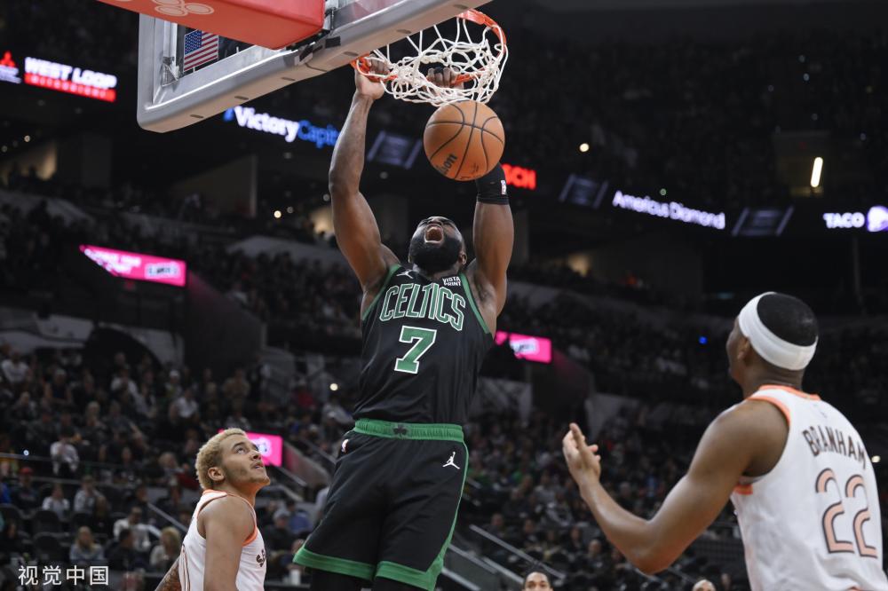 的队内交战 的队内交战